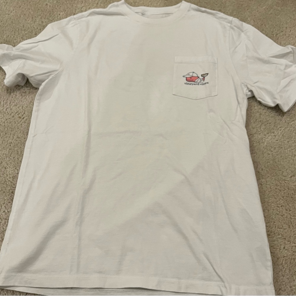 Boys size L Vineyard Vines rare tennis T-shirt